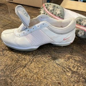 Vintage Nike Delight II PGA Golf Shoes Women's White‎ with pink size 7.5